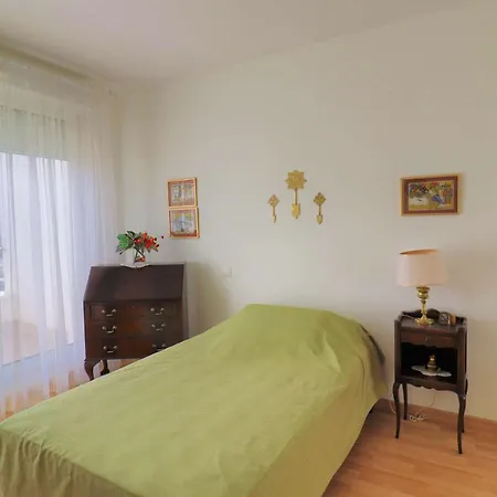 Lumineux Et Spacieux Avec Terrasses Et Ascenseur En Centre-ville De - Fr-1-494-182 Ρουαγιάν