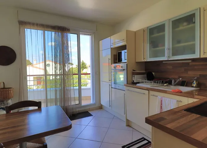 公寓 Lumineux Et Spacieux Avec Terrasses Et Ascenseur En Centre-ville De - Fr-1-494-182 *